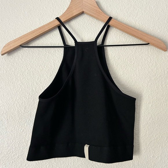 Lunya Seamless High Neck Crop
Bralette - Picture 3 of 6